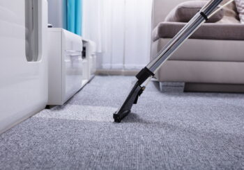 4 Benefícios de contar com uma empresa de lavagem de carpete a seco